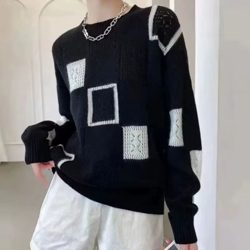 Women's Printed Round Neck Relaxed Fit Jumper